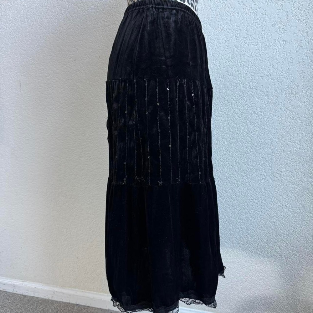 No Boundaries Black velvet midi skirt - Picture 4 of 8